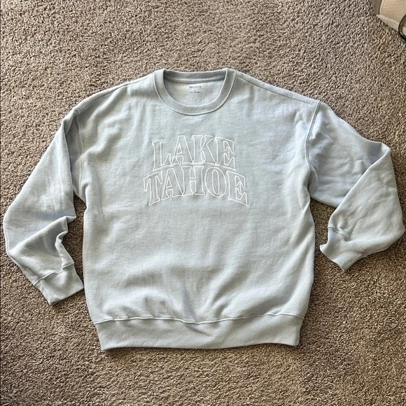 Hollister Lake Tahoe Sweatshirt - Picture 5 of 6